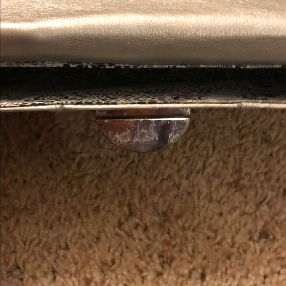 Silver clutch - Picture 4 of 5